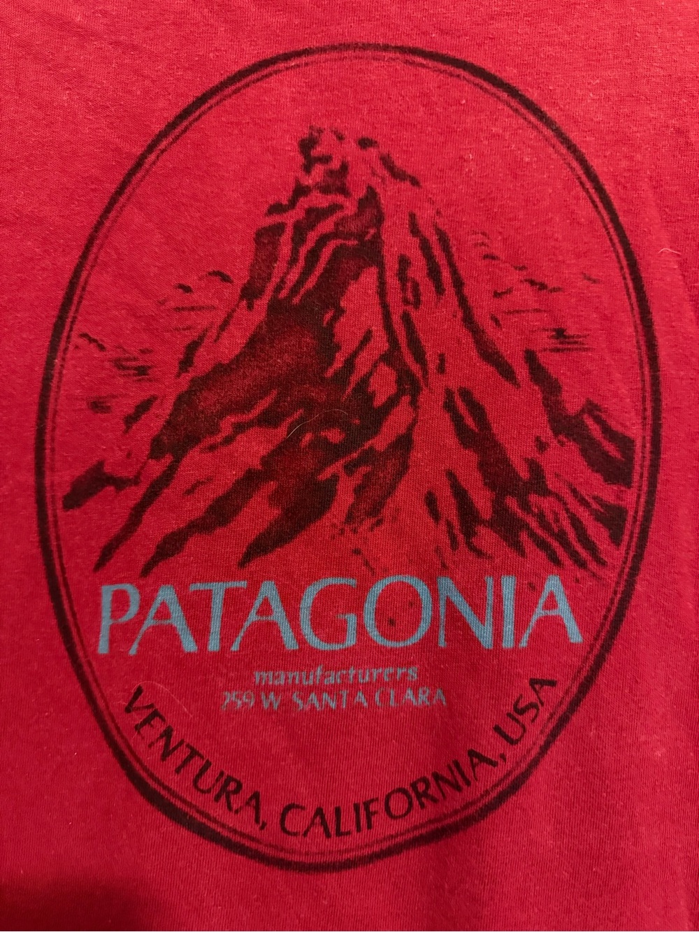 Patagonia Red Graphic Logo T-Shirt Ventura California Mountain Tee size M
